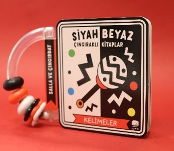 Siyah Beyaz Çıngıraklı Kitaplar Kelimeler-zoom-