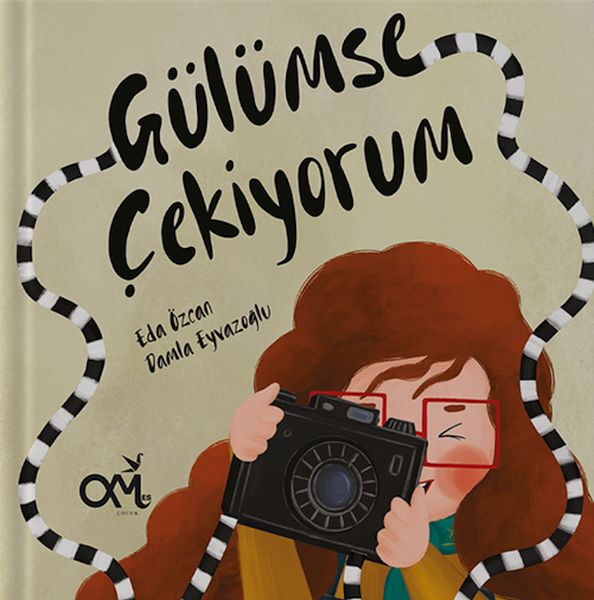 Gülümse Çekiyorum-zoom-