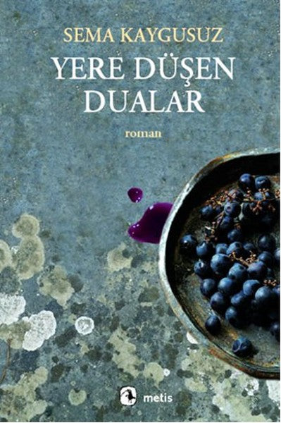 Yere Düşen Dualar-zoom-